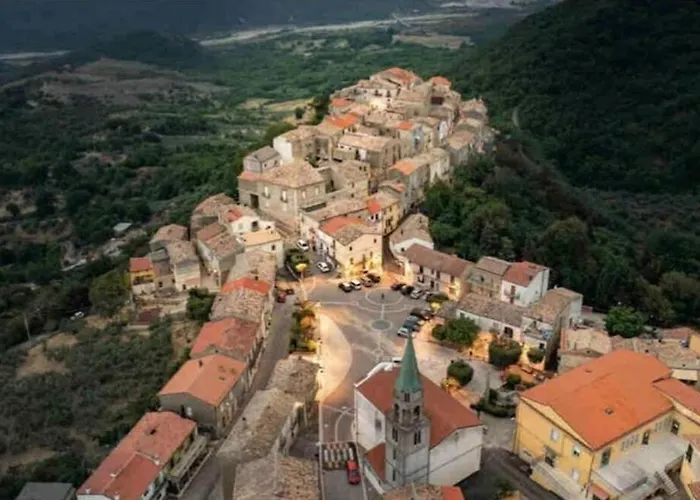 Hilltop 2-br With Sea Views, Terrace & Garden Appartement Dogliola